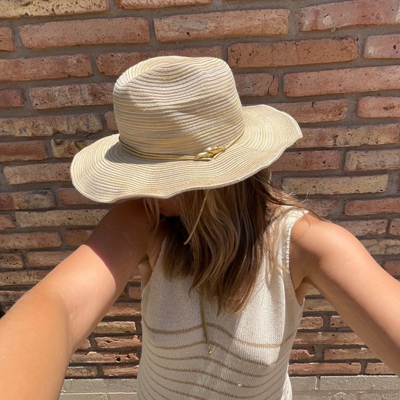 Scala Accessories - 🐚 Scala Hat with FREE Shell Pin